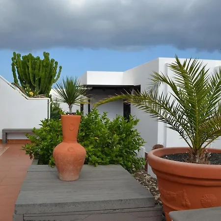 Apartment Casa Mirador Komfort Exkl Privatanlage Am Playa Honda (Lanzarote)